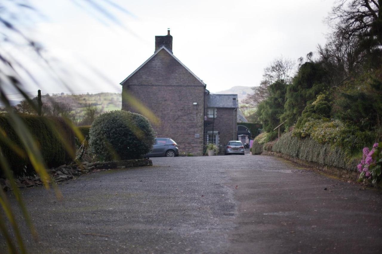 Ty Croeso Boutique B&B Crickhowell Exterior photo